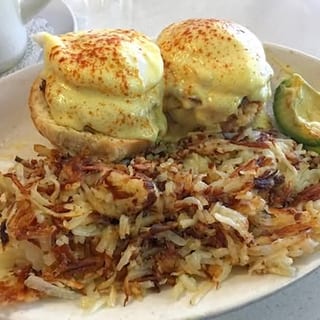 Crab Cake Eggs Benedict